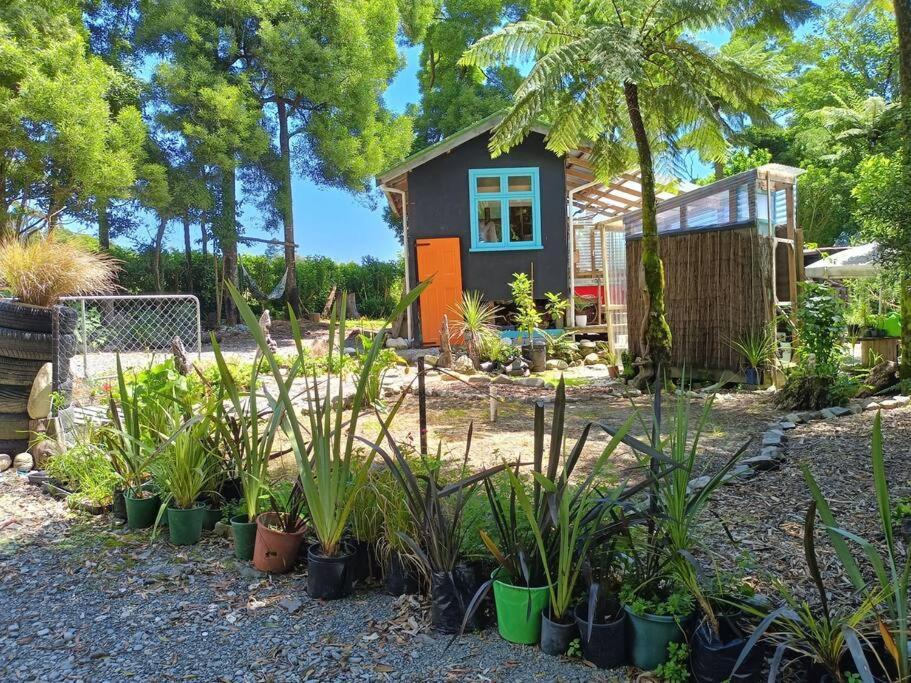 Gumboot Paradise Eco Stay Barrytown Exterior foto